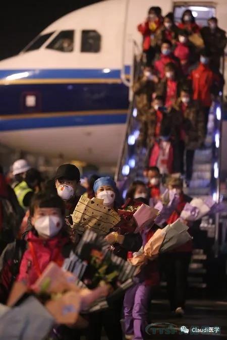 3675位逆行者回家:各地最高禮遇迎接援鄂醫(yī)護回家,感謝英雄,后會有期 3675位逆行者回家:各地最高禮遇迎接援鄂醫(yī)護回家,感謝英雄,后會有期